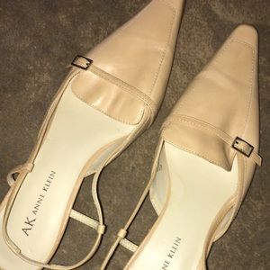 Anne Klein women’s size 7 heels leather